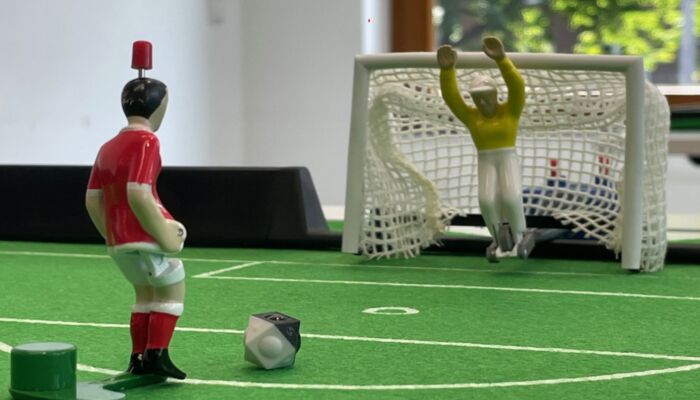 Tipp-Kick-Spiel