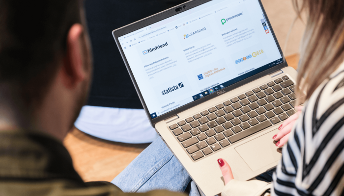 eBuecherhalle auf Laptop