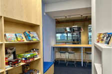 Innenansicht Bücherhalle Altona im Mercado