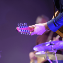 Nahaufnahme Gitarre bei Konzert