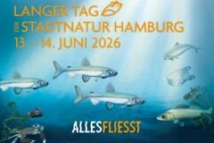 Text "Langer Tag der Stadtnatur Hamburg, 13.-14- Juni 2026, Alles fließt. im Hintergrund: Meer mit Fischen und Plastikmüll.