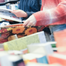 Bücher werden aufgeschlagen