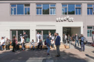 Gäste bei der Eröffnung des steeedt