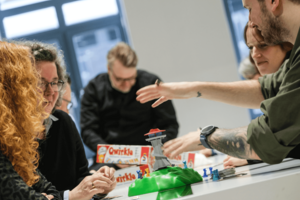 Gruppe spielt