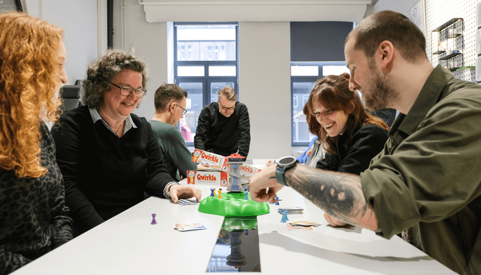 Gruppe spielt