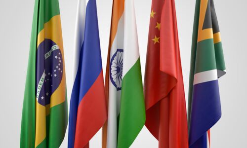 Flaggen der BRICS Staaten, Brasilien, Russland, Indien, China und Südafrika