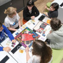 Spielende Personen