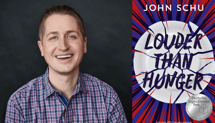 Eine Collage: links ist ein Foto des Autors John Schu zu sehen, auf dem er lächelnd in die Kamera blickt. Rechts das Cover seines Jugendromans "Louder than hunger".