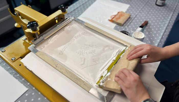 Bild einer Druckmaschine für Siebdruck