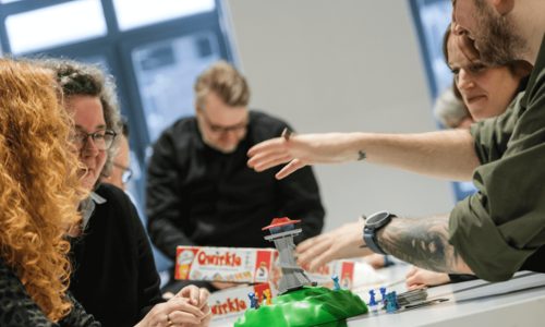 Gruppe spielt