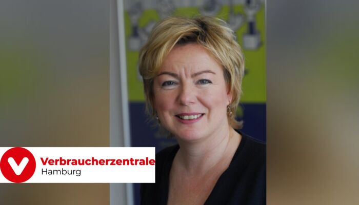 Frau (Doris Kappes) und das Logo der Verbraucherzentrale.