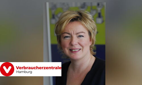 Frau (Doris Kappes) und das Logo der Verbraucherzentrale.