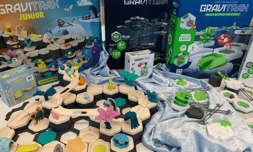 Verschiedene Versionen des Spiels "Gravitrax"