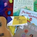 Bücher und Gitarre