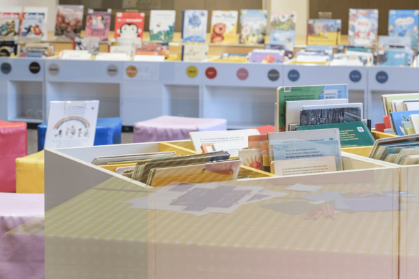 Bilderbücher in der Kinderbibliothek