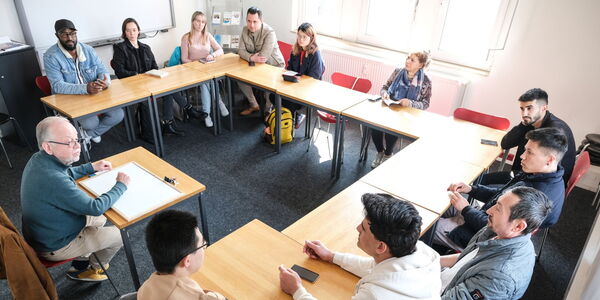 Dialog in Deutsch Gesprächsgruppe
