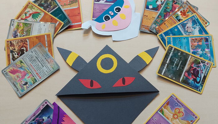 Foto mit Pokemon Spielkarten