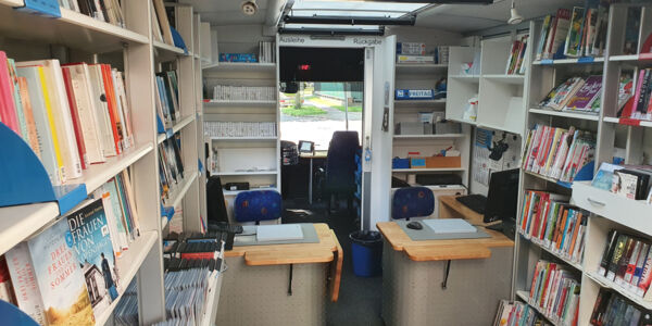 Innenansicht Bücherbus