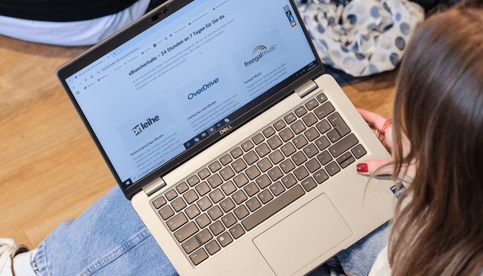 eBuecherhalle auf Laptop