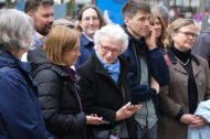 Gäste bei der Einweihung des Stolpersteins für Hedda Guradze