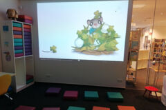 Leinwand mit Bilderbuchkino