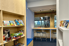 Innenansicht Bücherhalle Altona im Mercado